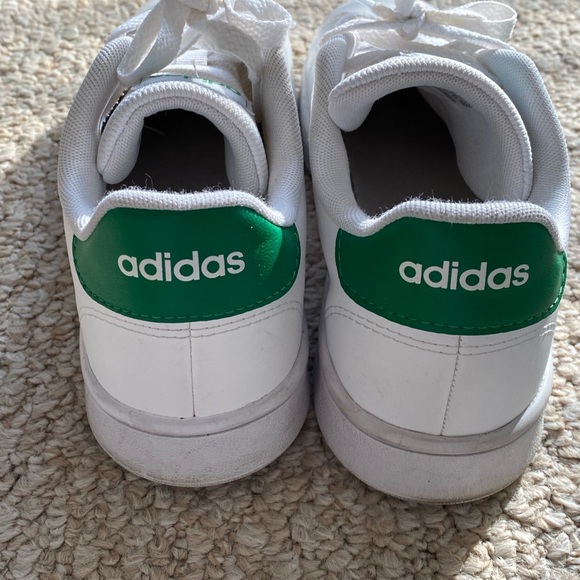 Adidas Trendy Green Tennis Shoes like Stan Smith - Picture 9 of 9